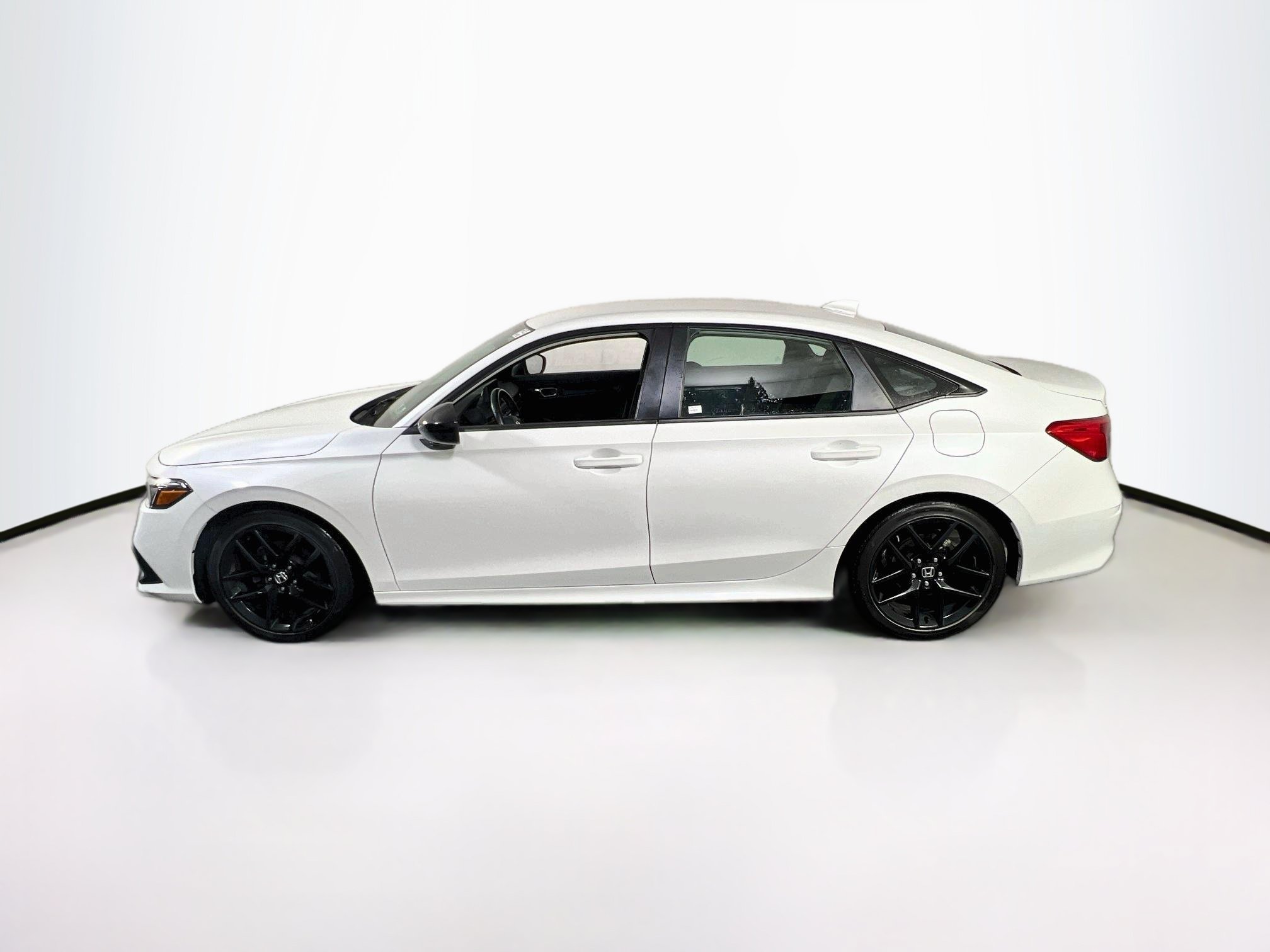 Used 2022 Honda Civic Sport image 8