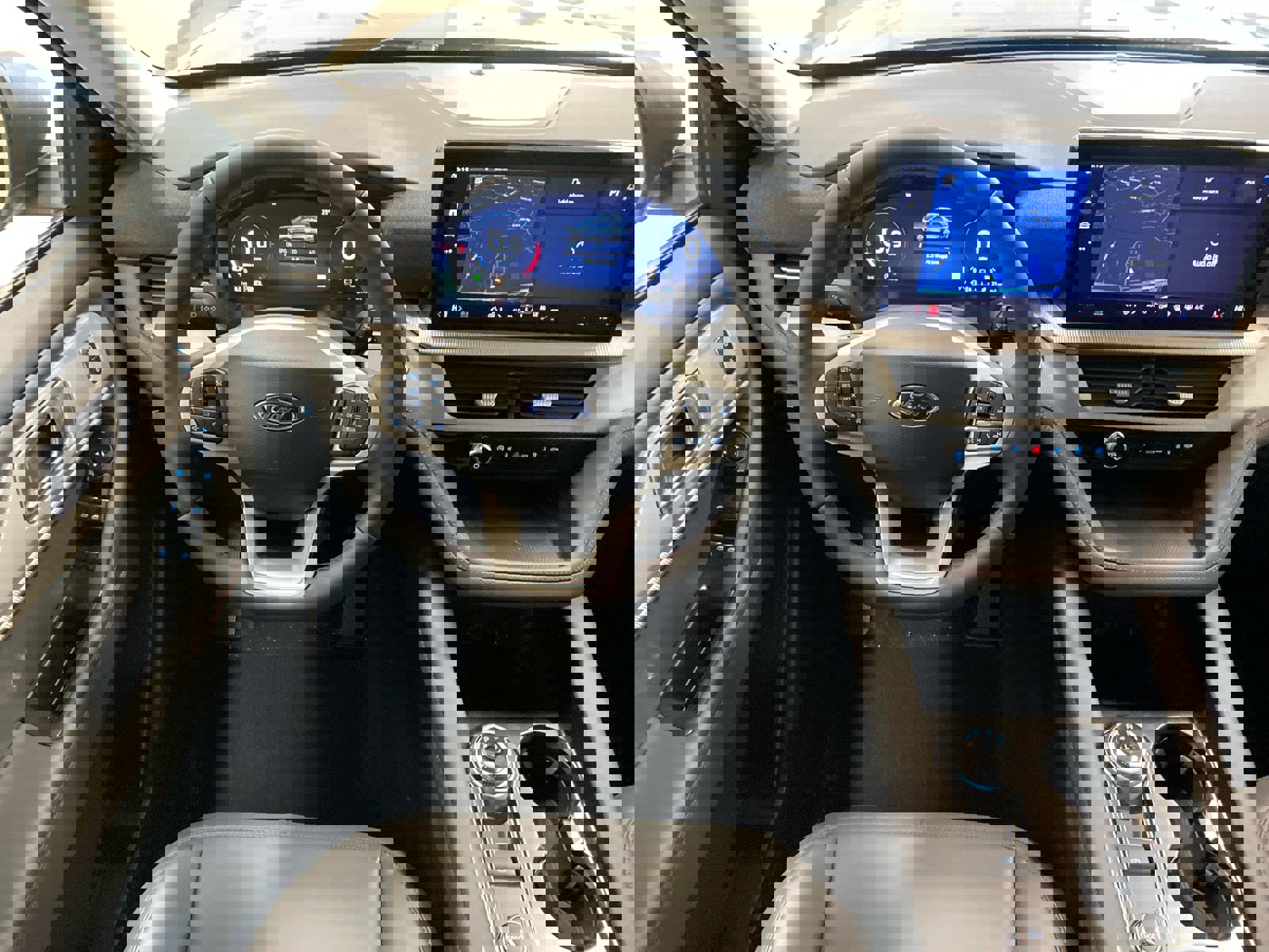 New 2026 Ford Explorer Active w/ Active Comfort Package image 14