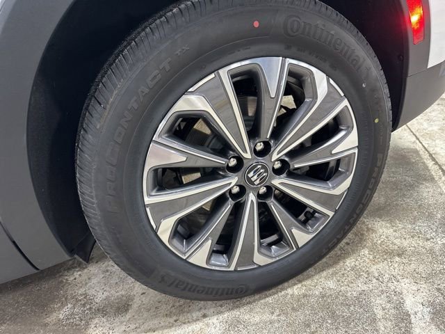 Used 2025 Buick Envision Preferred image 12