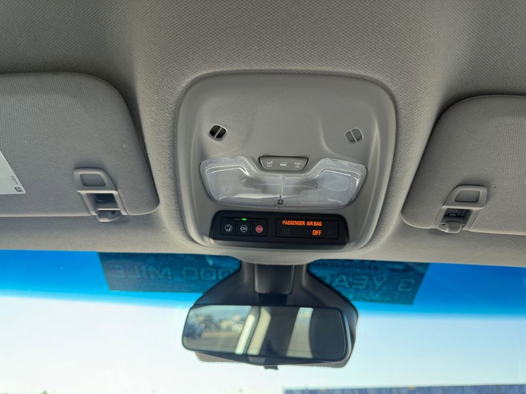 Used 2019 Chevrolet Bolt Premier w/ Infotainment Package image 24