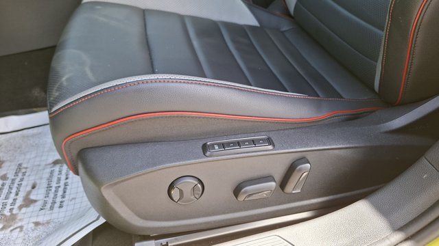 Used 2022 Volkswagen GTI Autobahn FWD image 18