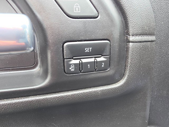 Used 2021 Chevrolet Silverado 2500 LTZ w/ LTZ Plus Package image 37