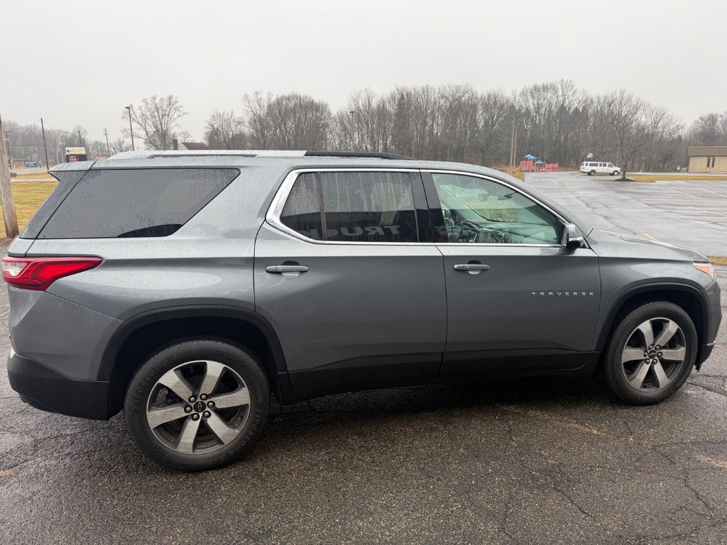 Used 2018 Chevrolet Traverse LT w/ LPO, Floor Liner Package image 6