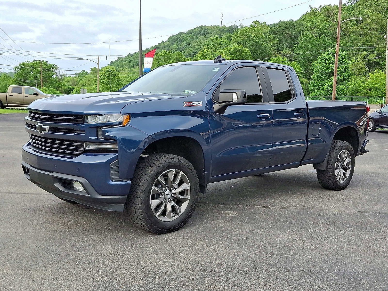 Used 2019 Chevrolet Silverado 1500 RST image 3