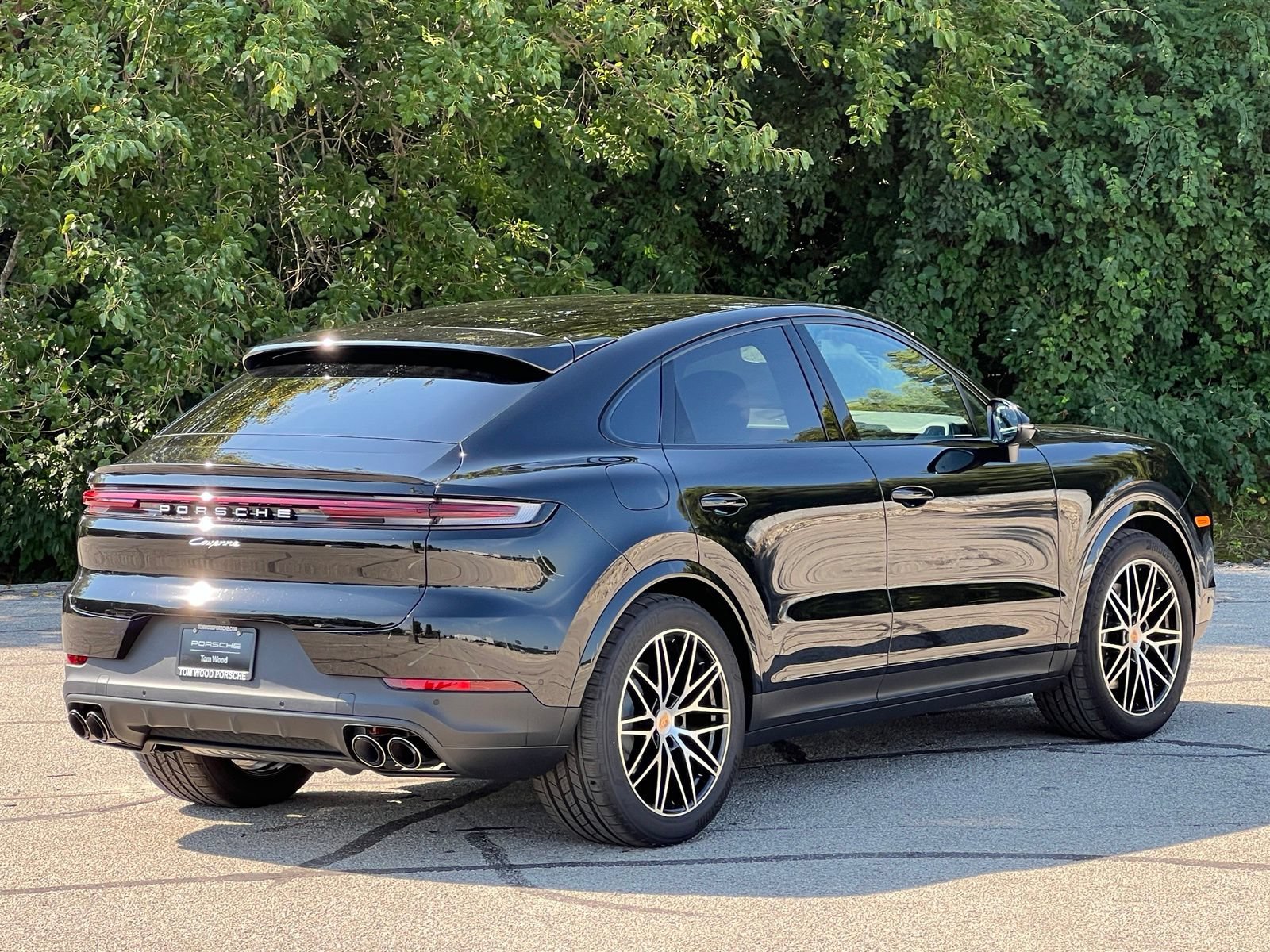 New 2026 Porsche Cayenne Coupe AWD/4WD image 6