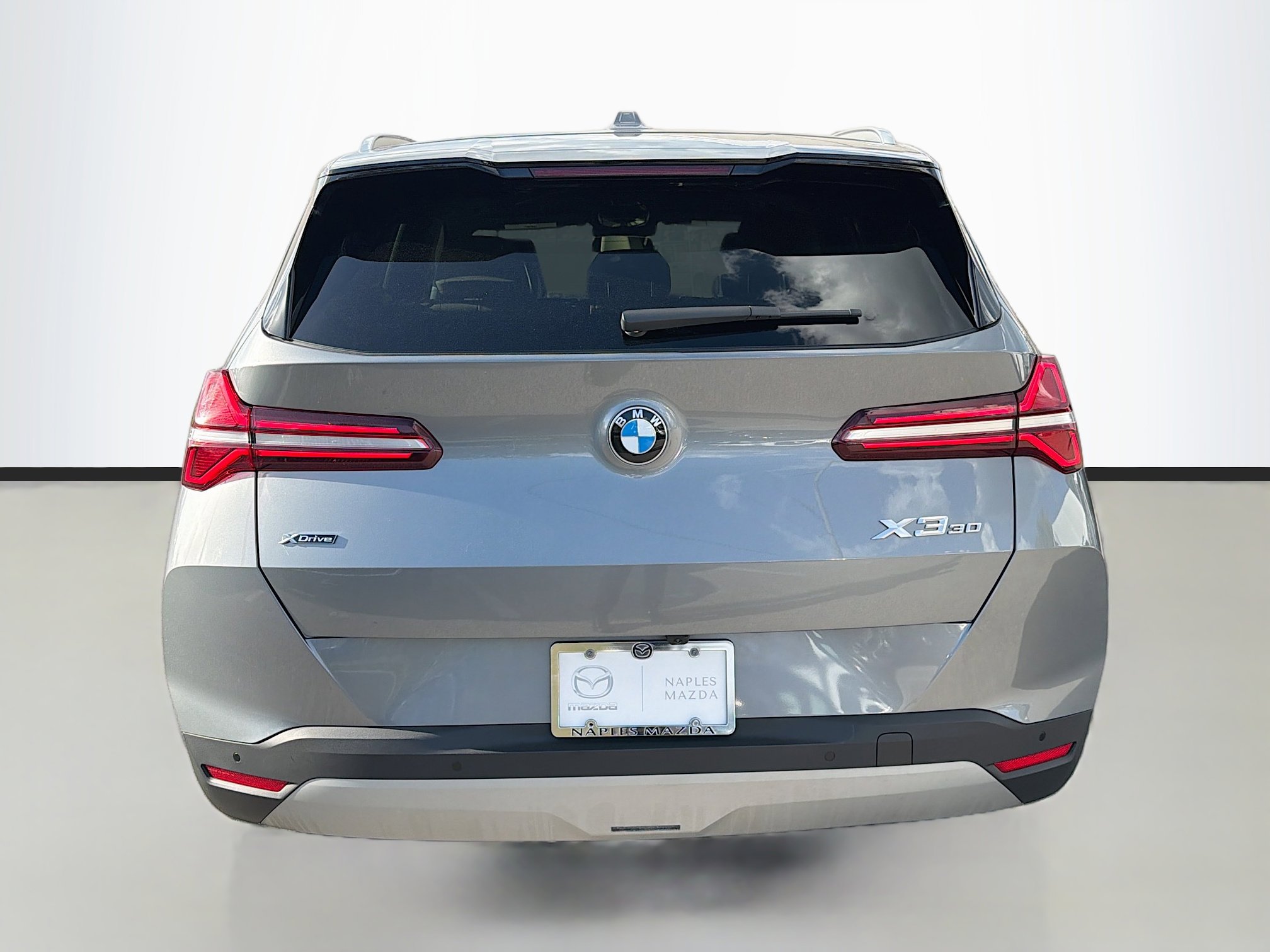 Used 2025 BMW X3 xDrive30i w/ Premium Package image 4