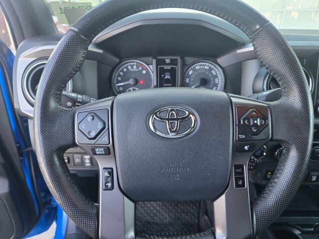 Certified 2020 Toyota Tacoma TRD Off-Road w/ TRD Premium Off Road Package AWD/4WD image 29