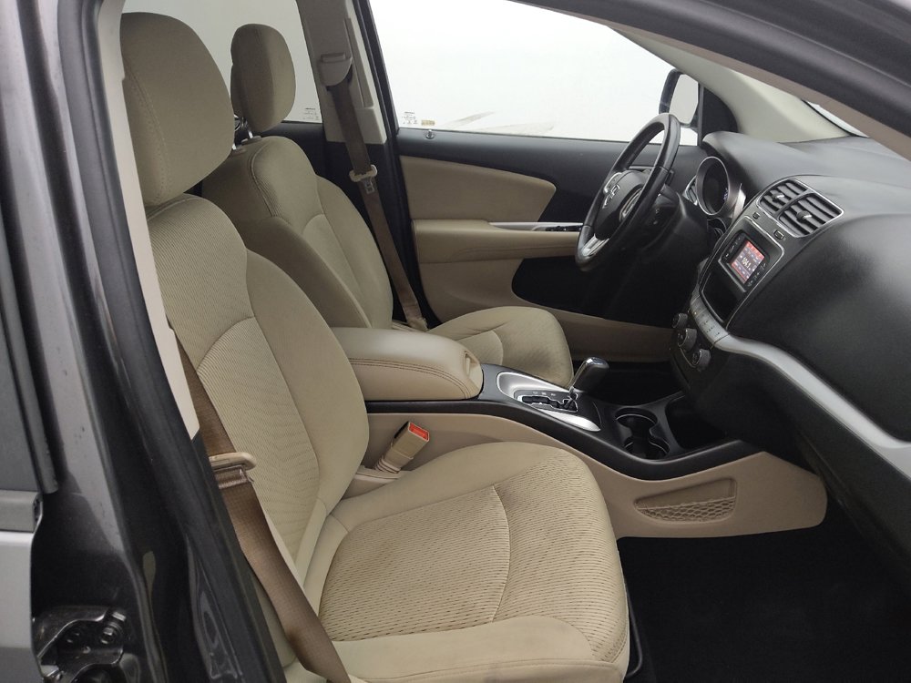 Used 2018 Dodge Journey SXT w/ Connectivity Group FWD image 21