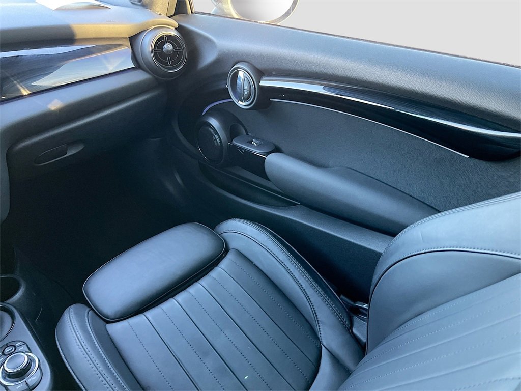 Used 2024 MINI Cooper S image 24