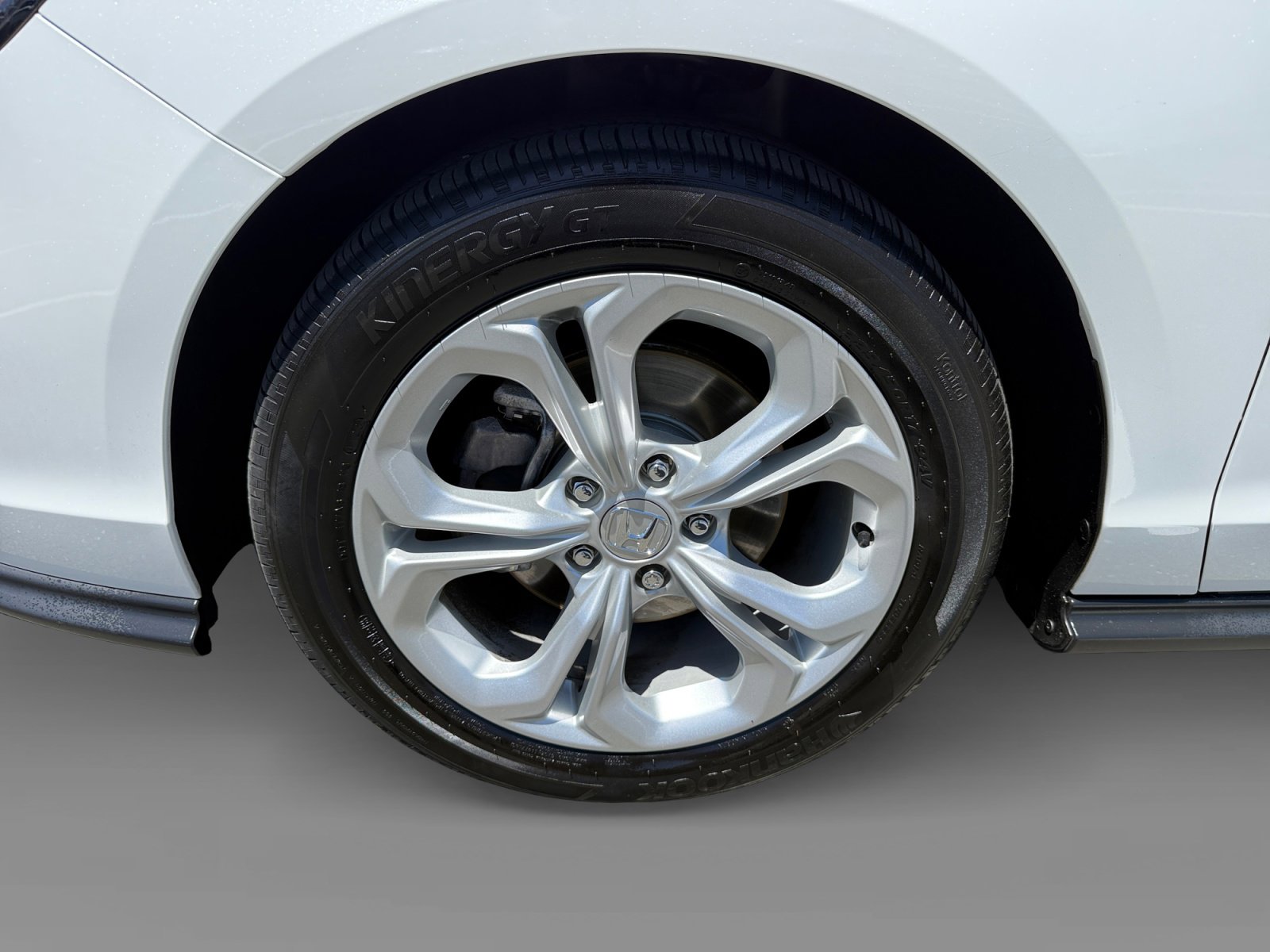 Used 2024 Honda Accord LX image 9