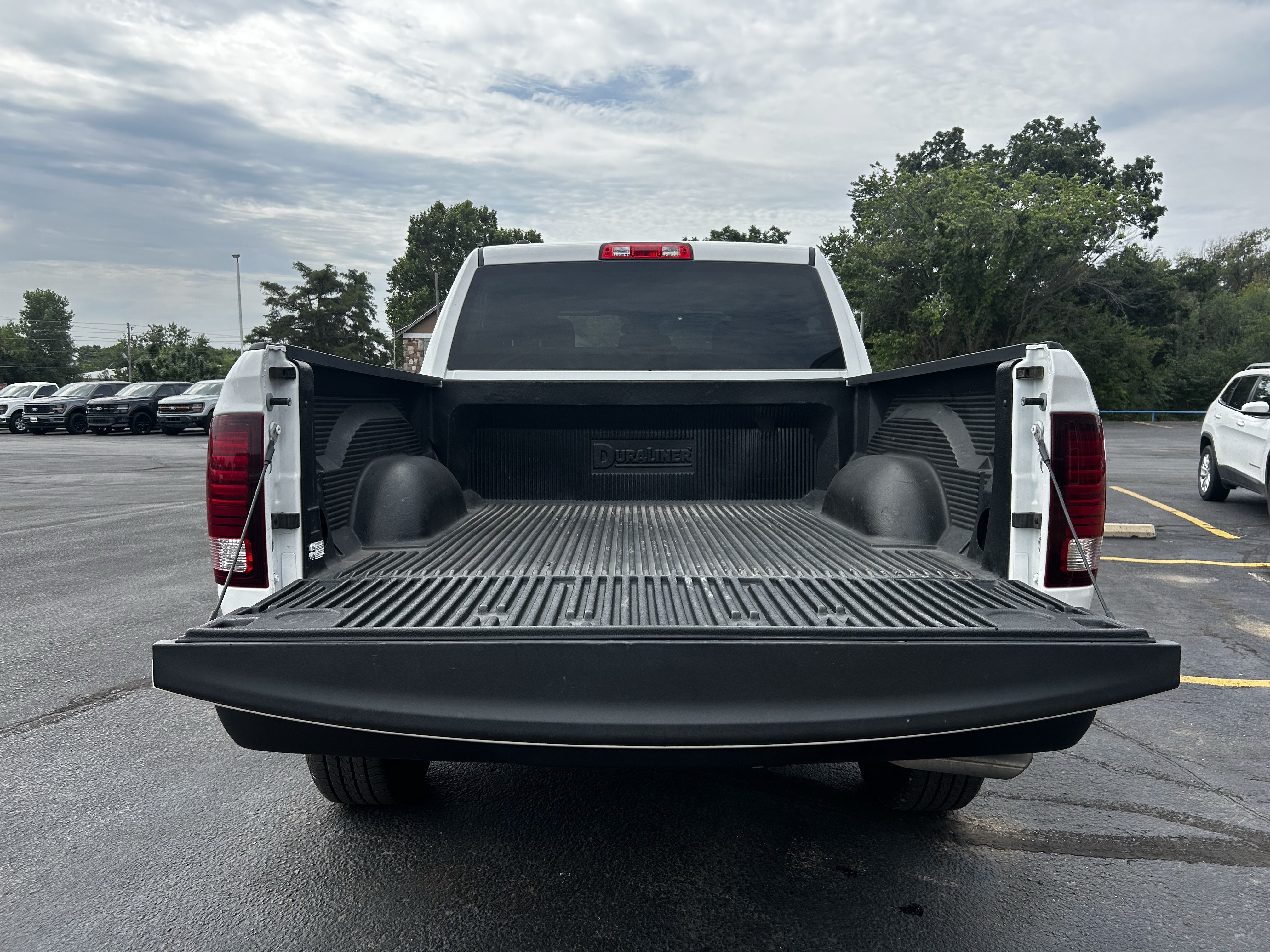 Used 2024 RAM 1500 Warlock AWD/4WD image 27