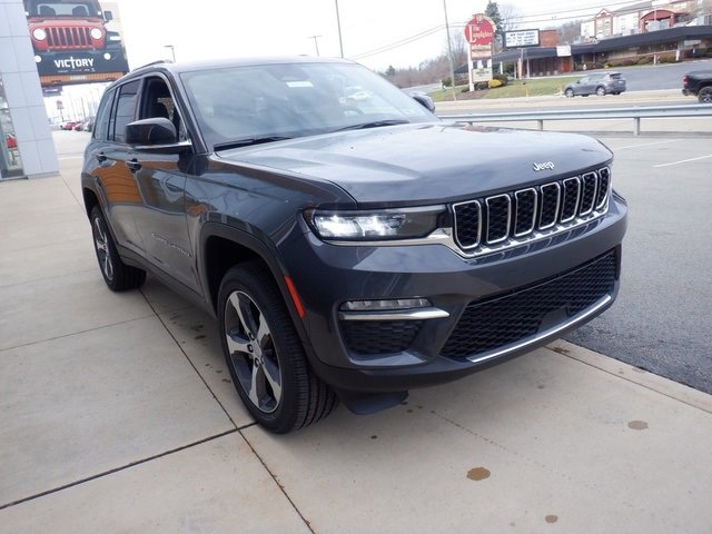 New 2025 Jeep Grand Cherokee Limited w/ Trailer Tow Package image 6