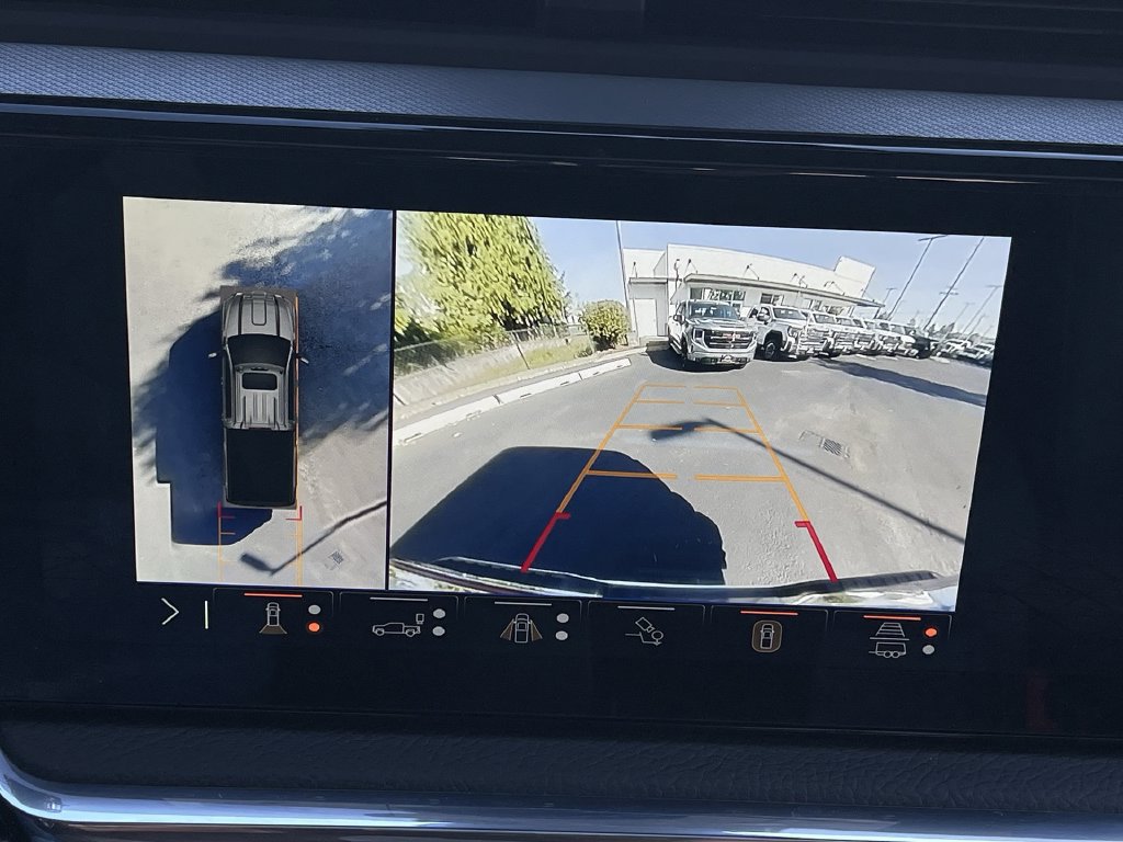 Used 2025 GMC Sierra 3500 Denali w/ Technology Package AWD/4WD image 15