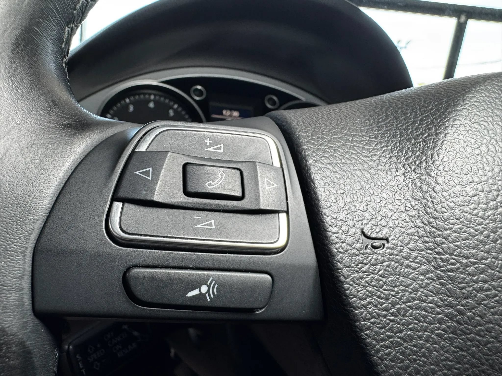 Used 2013 Volkswagen CC Sport Plus FWD image 24