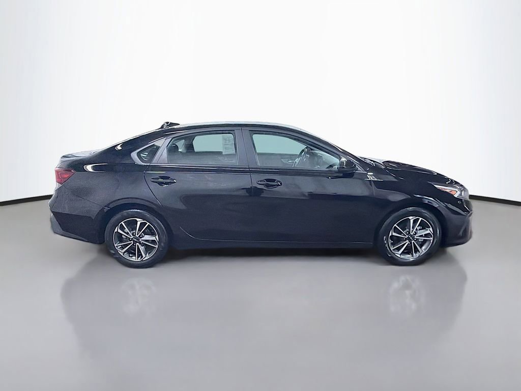 Used 2023 Kia Forte LXS FWD image 11