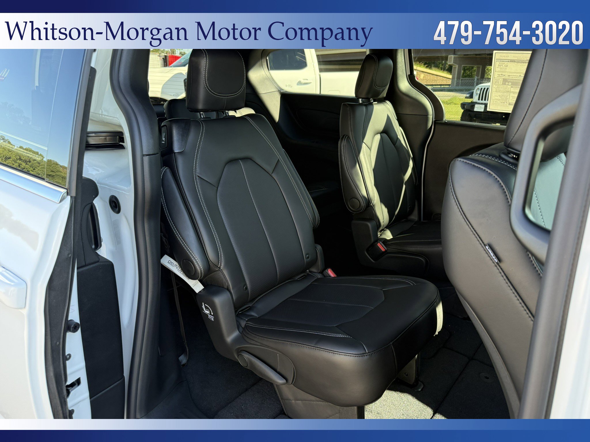 New 2026 Chrysler Pacifica Select image 9