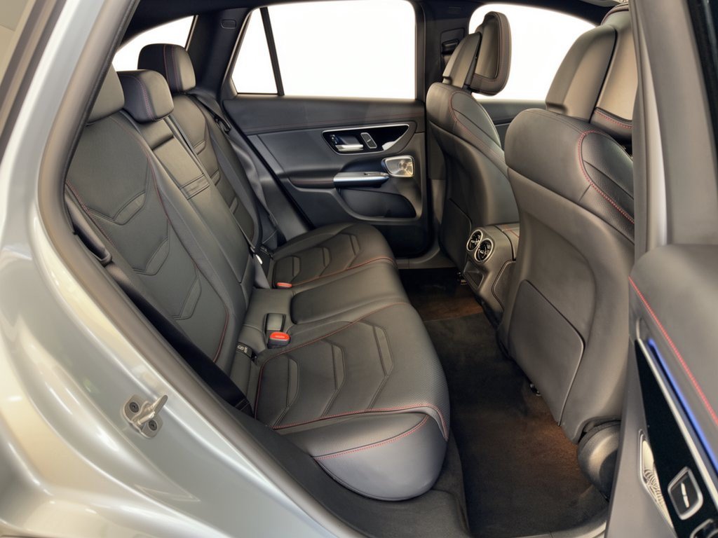 Used 2025 Mercedes-Benz GLC 43 AMG 4MATIC image 29