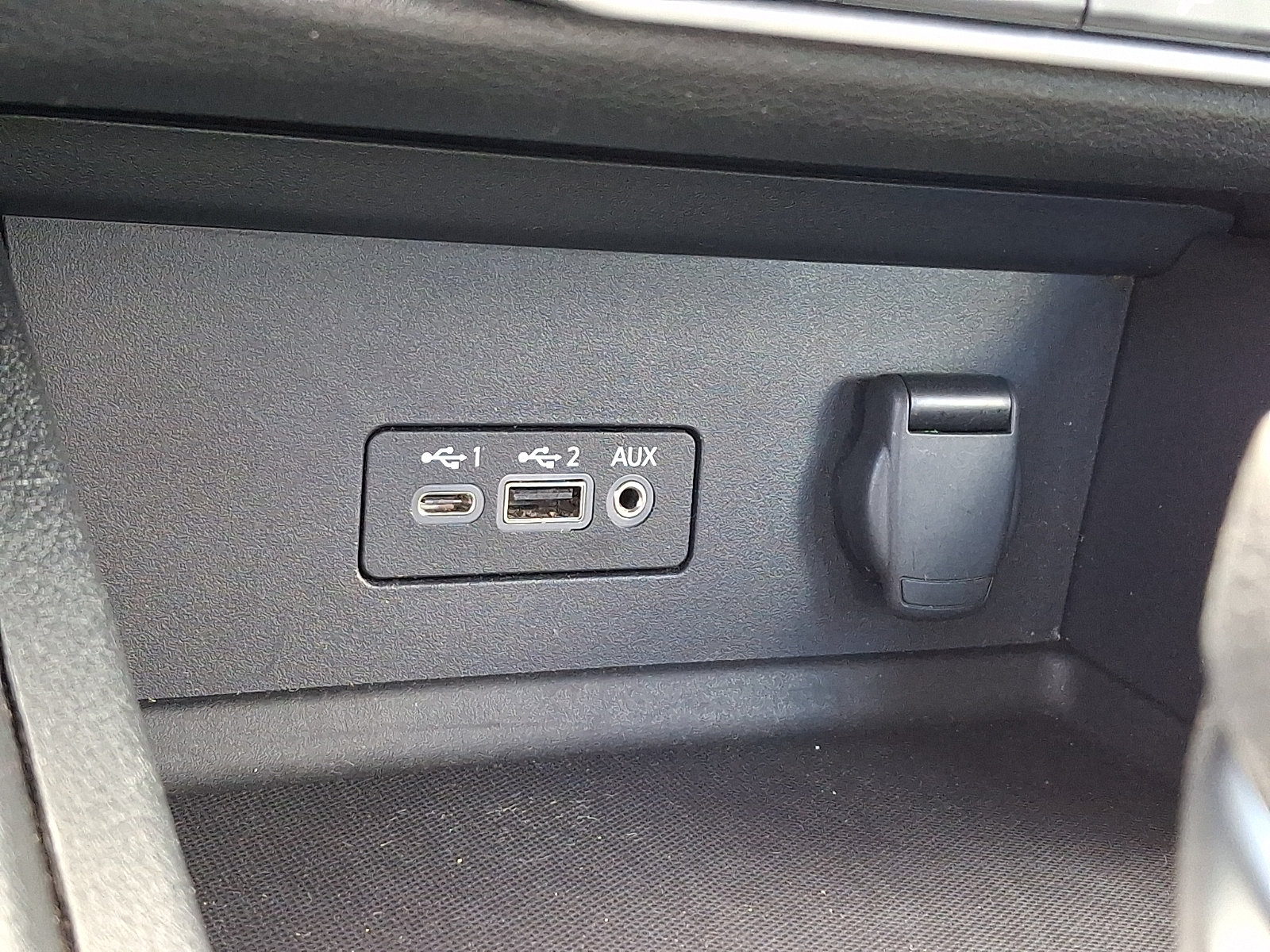 Used 2023 Nissan Sentra SV FWD image 24
