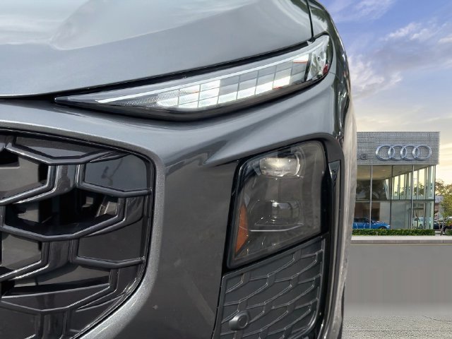New 2026 Audi Q3 quattro 2.0T AWD/4WD image 9