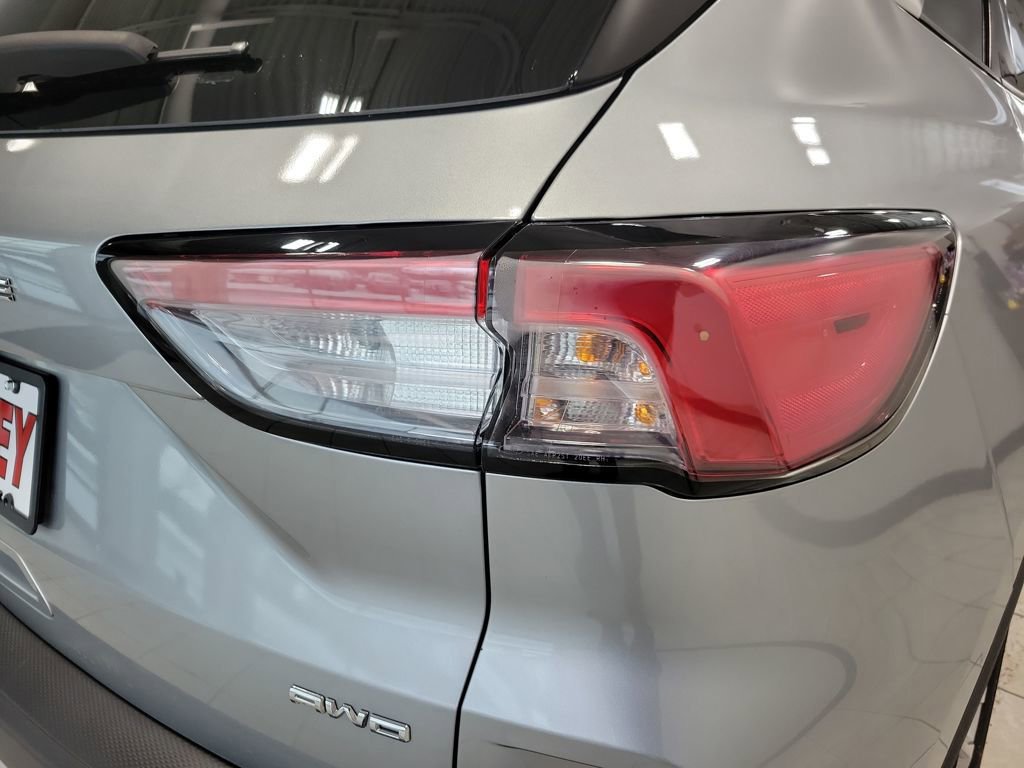 Used 2022 Ford Escape SE w/ Convenience Package image 8