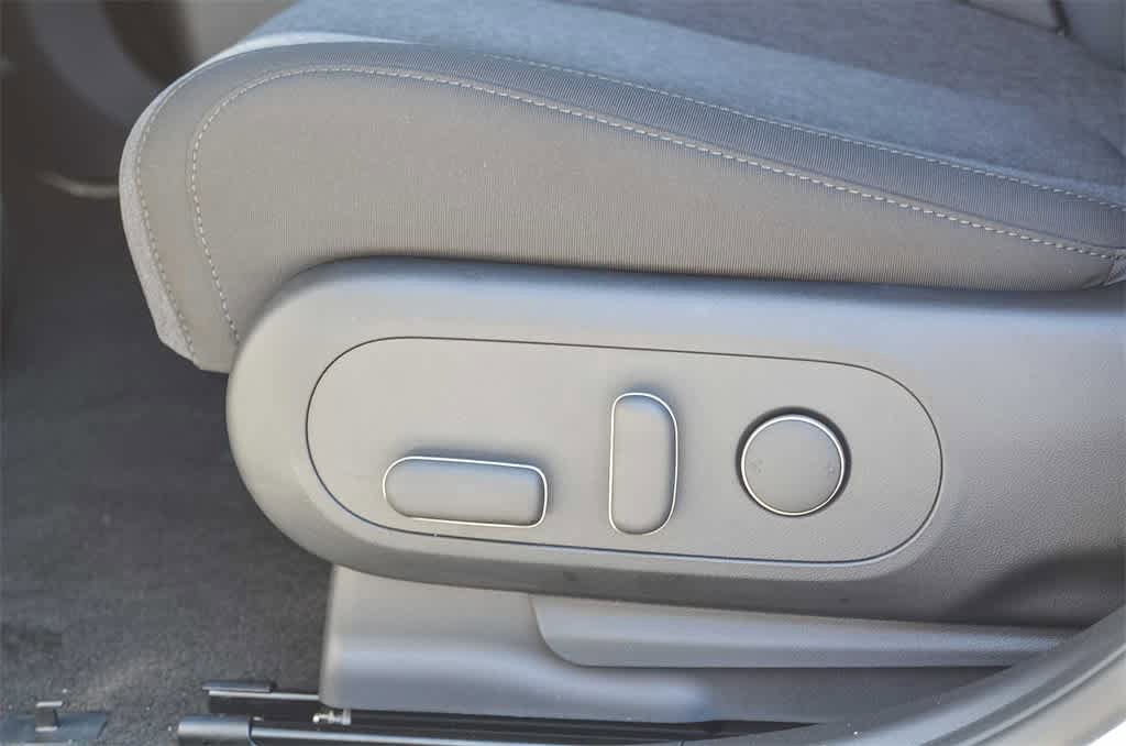 New 2026 Hyundai Ioniq 5 SE RWD image 18
