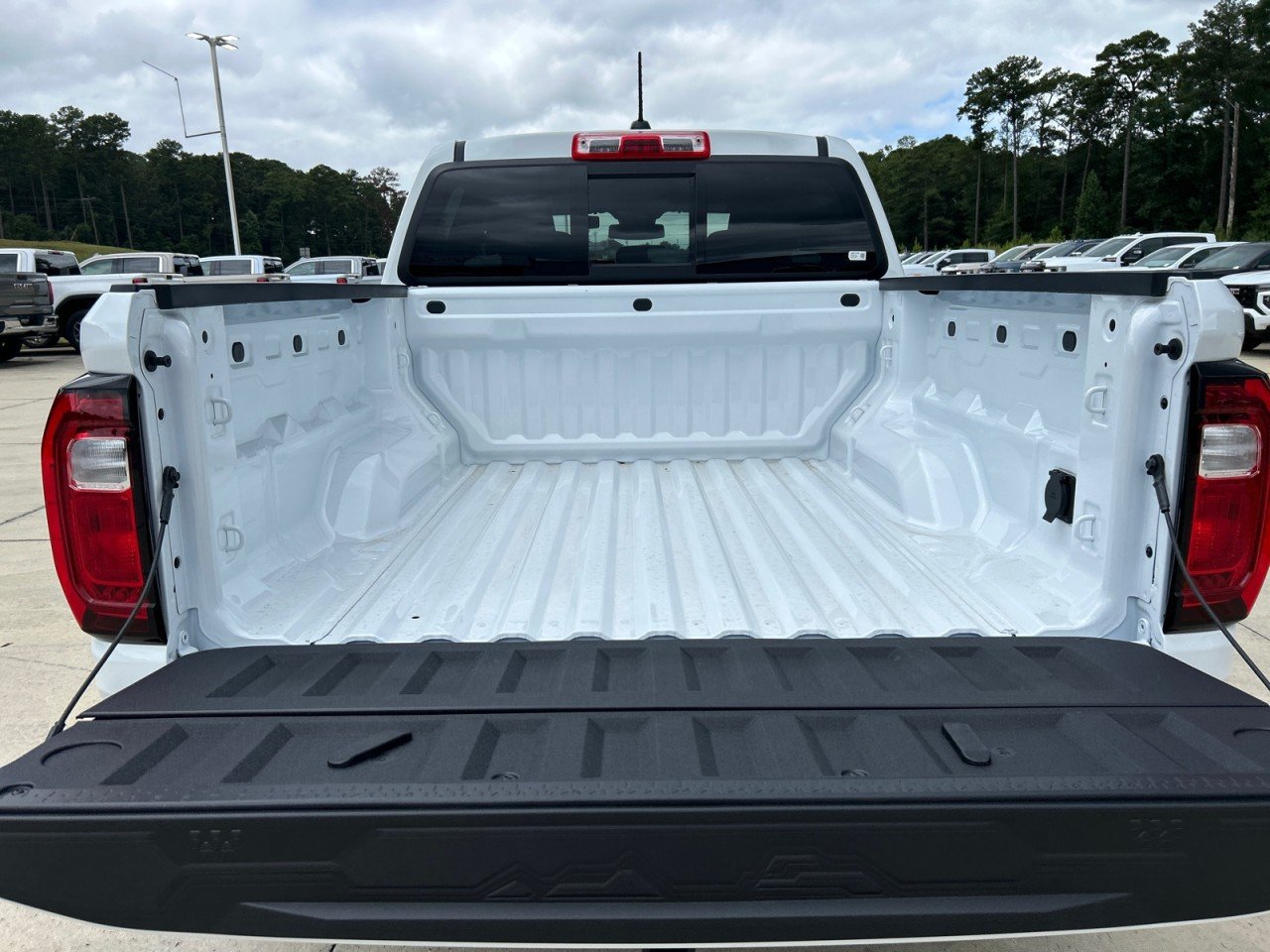 New 2026 GMC Canyon Elevation w/ Convenience Package AWD/4WD image 7