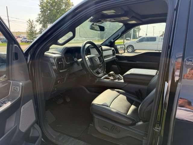 Used 2025 Ford F150 Lariat AWD/4WD image 11