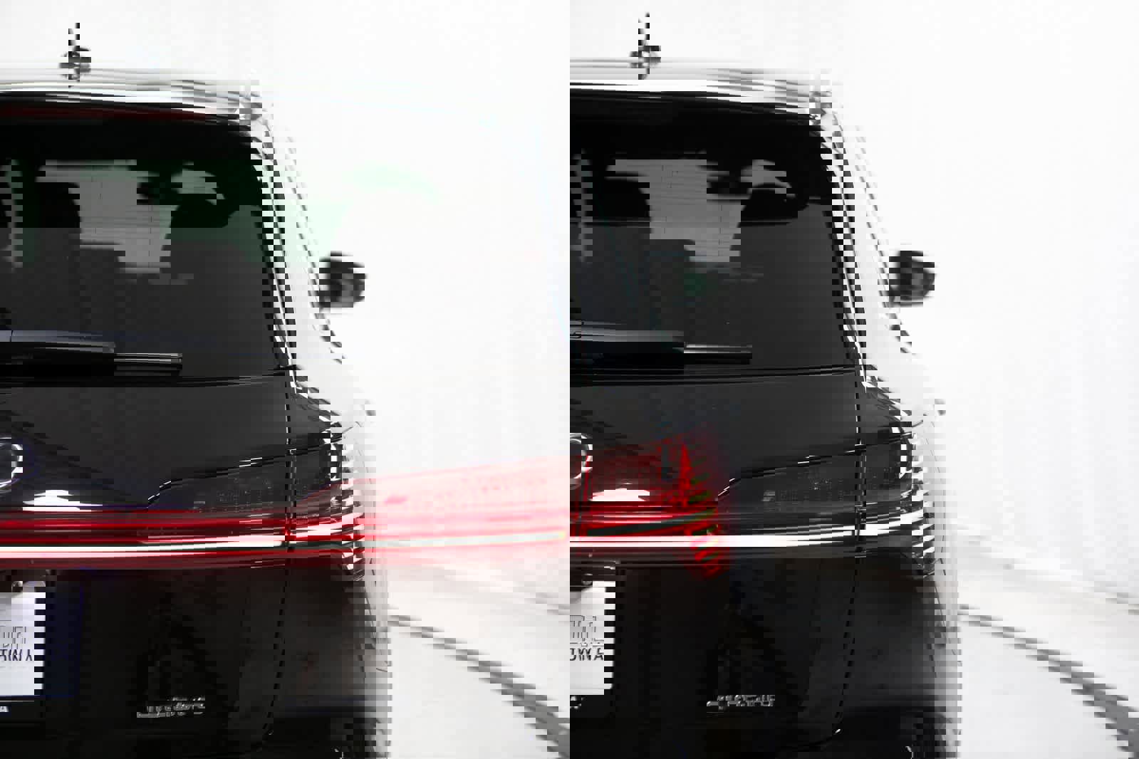 Used 2022 Audi e-tron Premium image 37