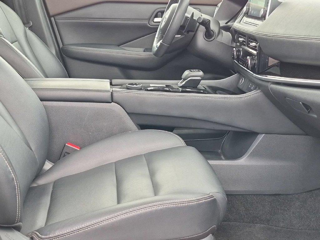 Used 2023 Nissan Rogue SL AWD/4WD image 31