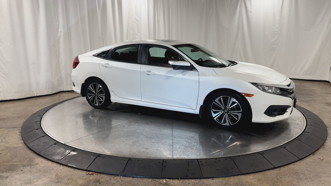 Used 2016 Honda Civic EX-T image 3