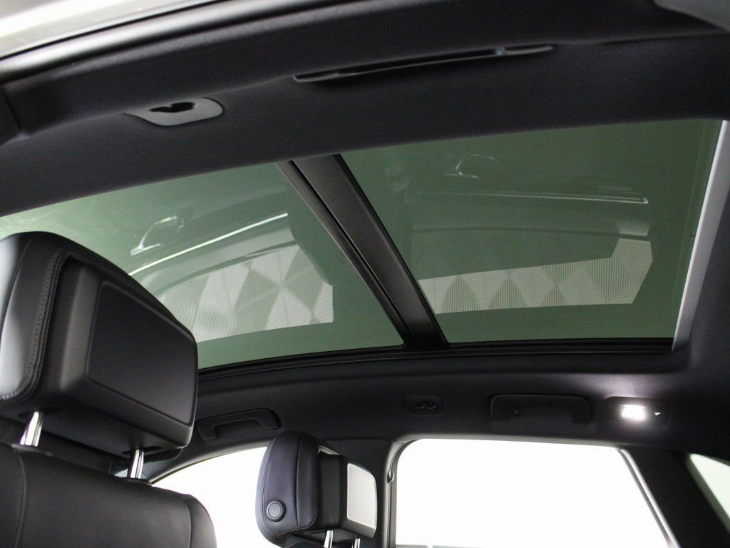 Certified 2026 Porsche Macan S image 19