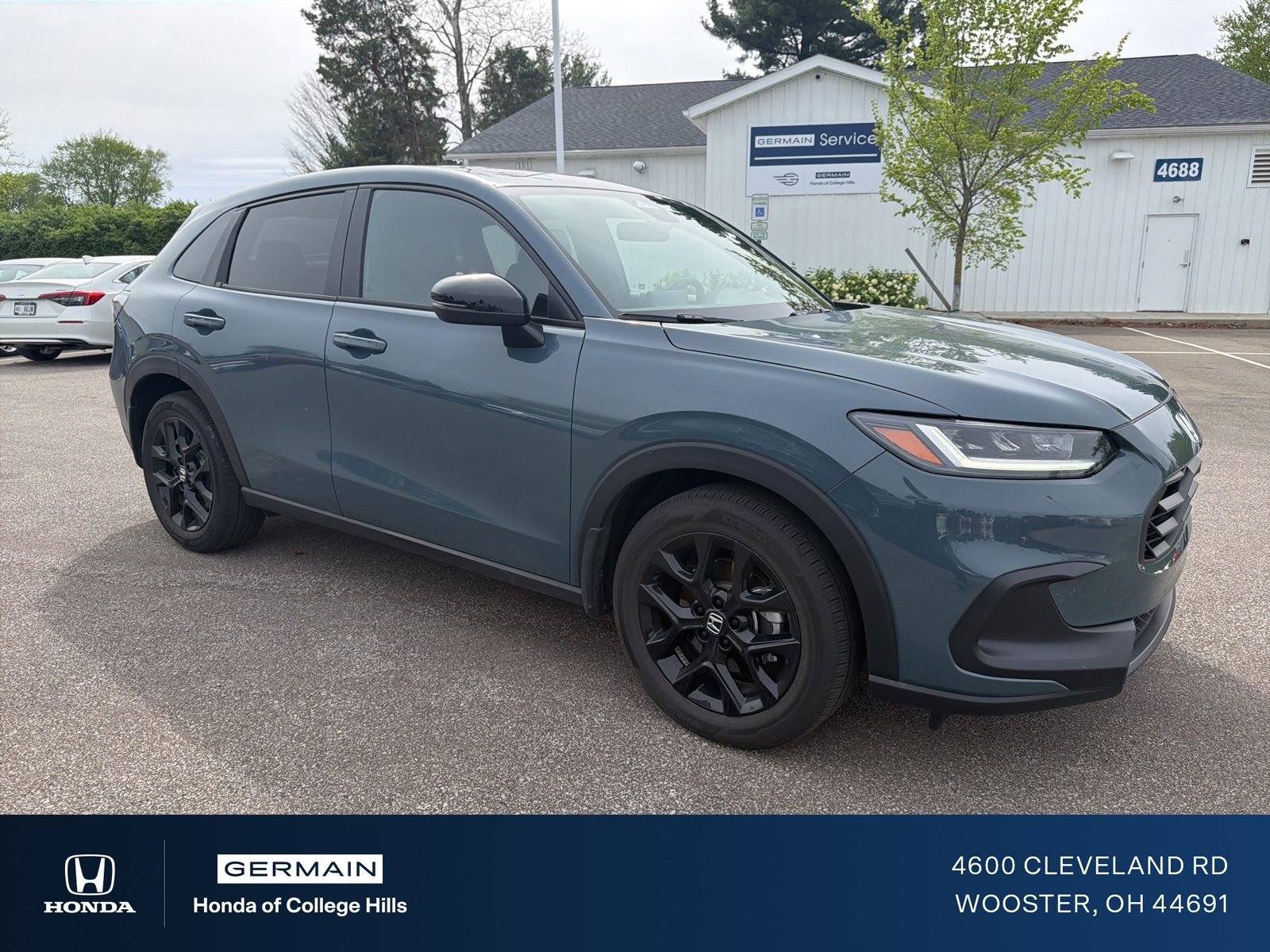 Used 2024 Honda HR-V Sport image 3