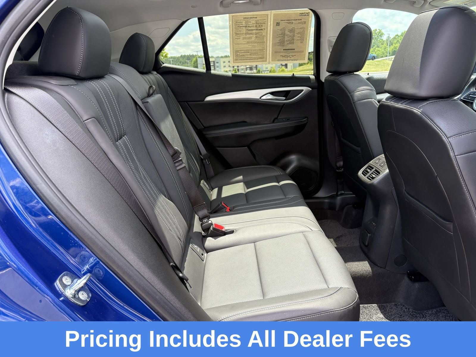 Used 2025 Buick Envision Avenir AWD/4WD image 31