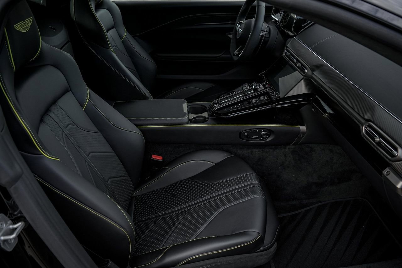 New 2026 Aston Martin V8 Vantage Coupe RWD image 35