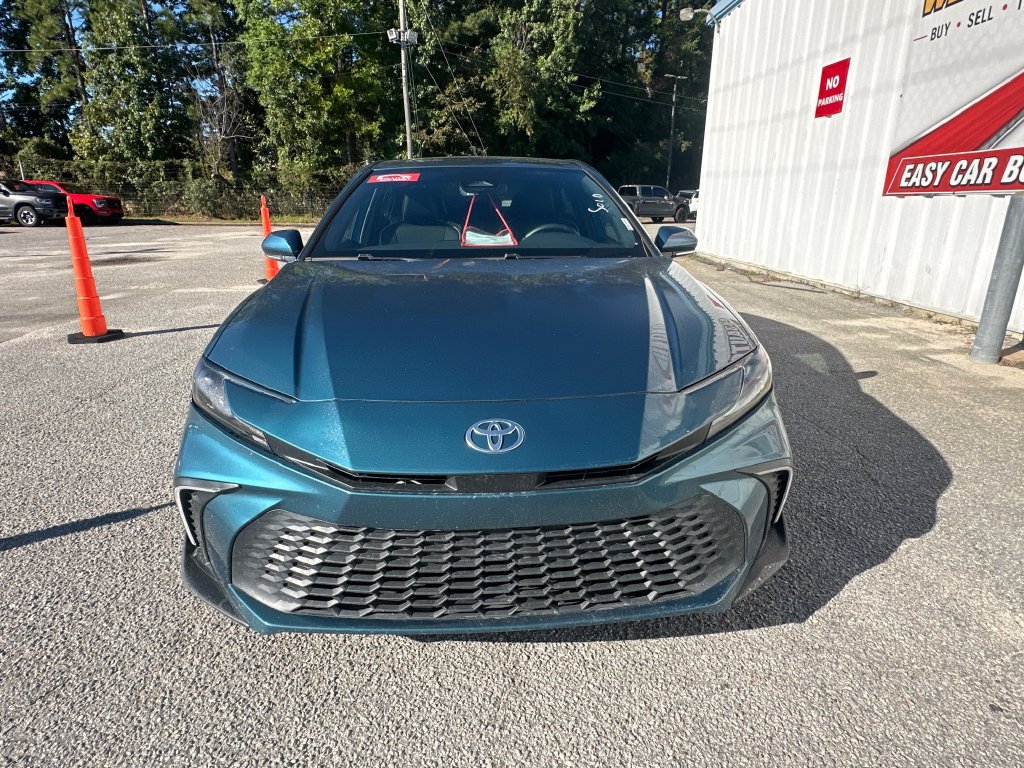Used 2025 Toyota Camry SE w/ Multimedia Upgrade Package FWD image 2