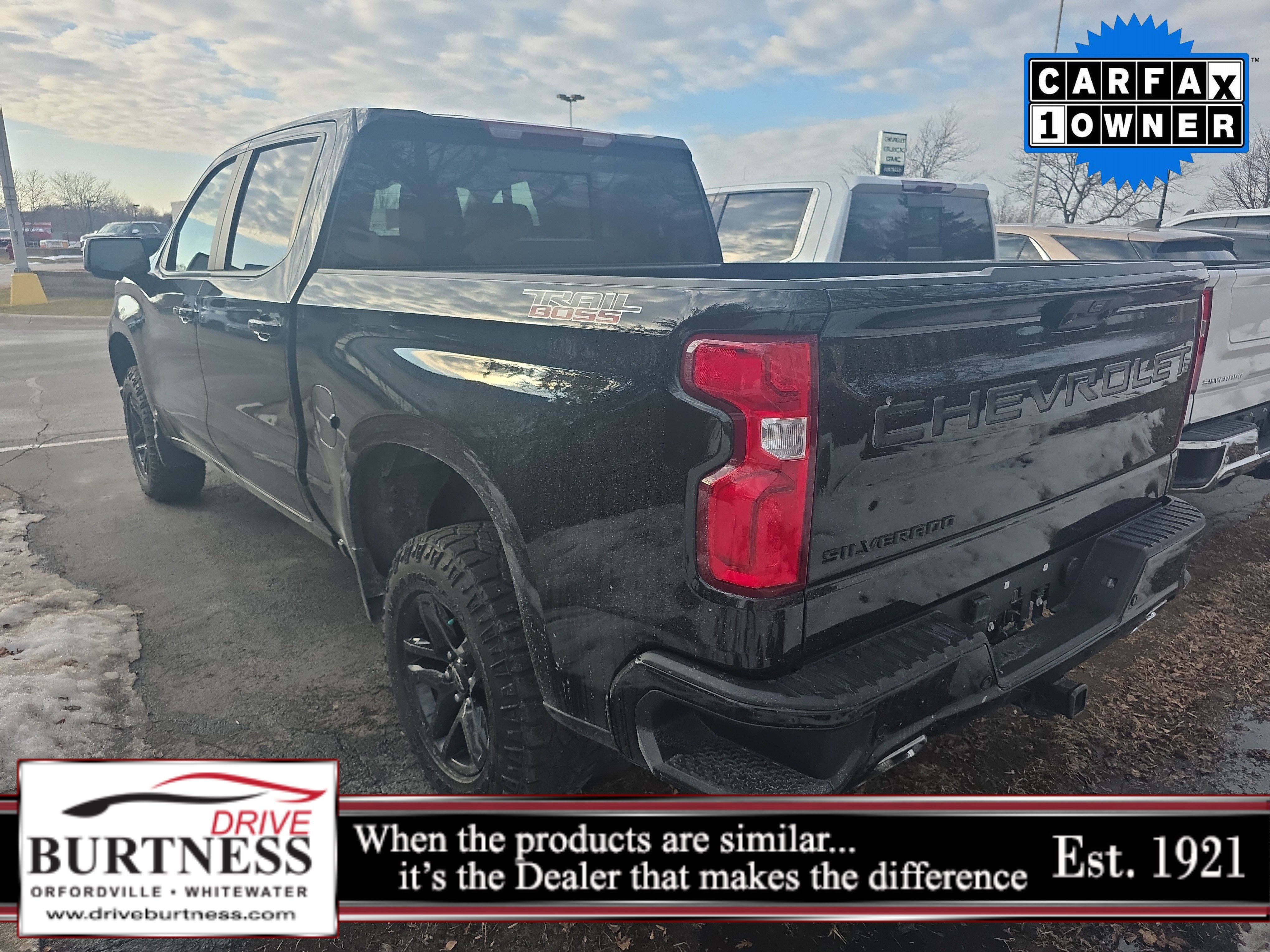 Used 2022 Chevrolet Silverado 1500 LT Trail Boss w/ Convenience Package II image 3