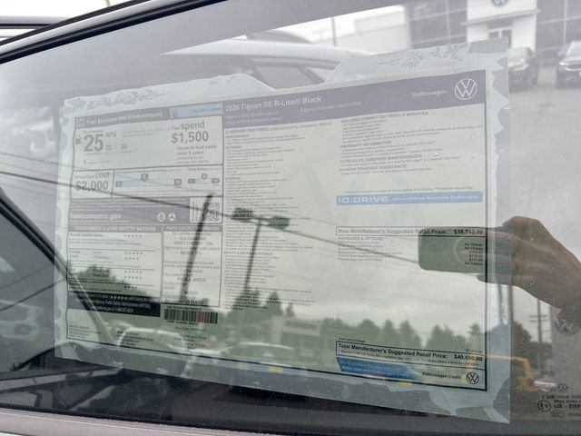 New 2026 Volkswagen Tiguan SE R-Line AWD/4WD image 25
