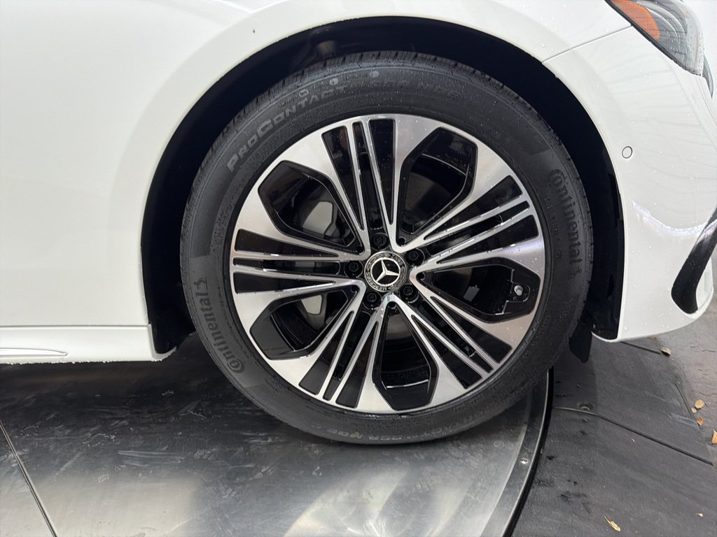 Used 2026 Mercedes-Benz E 350 Sedan image 9