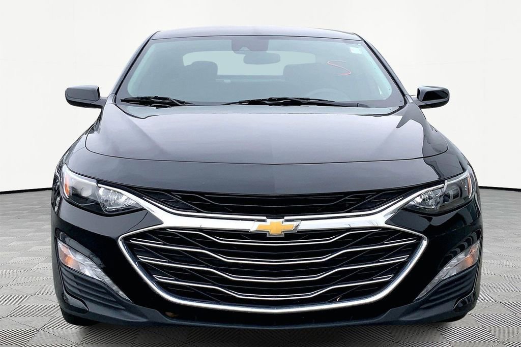 Used 2024 Chevrolet Malibu LT image 2