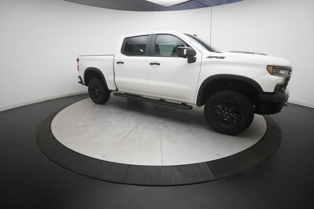 Used 2025 Chevrolet Silverado 1500 ZR2 w/ Technology Package AWD/4WD image 36