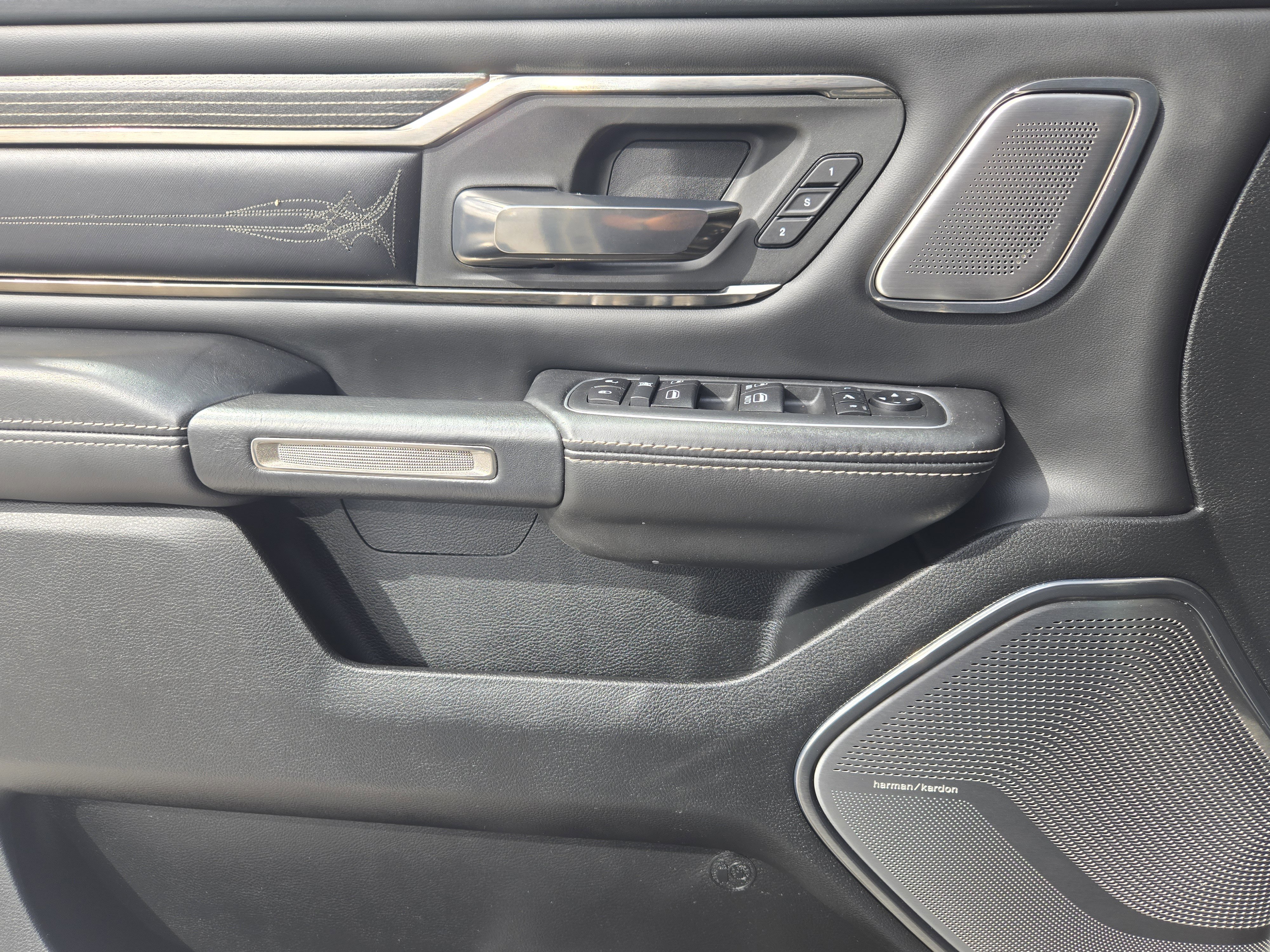 Used 2020 RAM 1500 Limited image 26