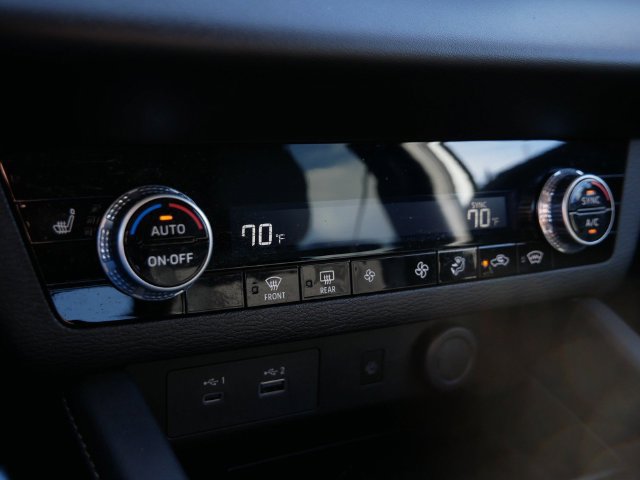 Used 2024 Mitsubishi Outlander SE AWD/4WD image 24