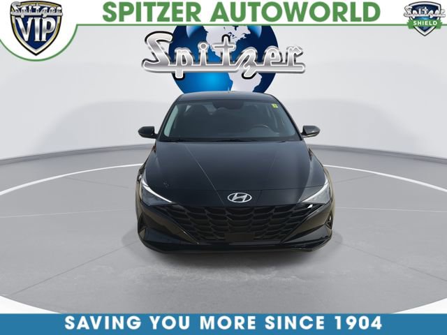 Used 2023 Hyundai Elantra SEL w/ Convenience Package image 3