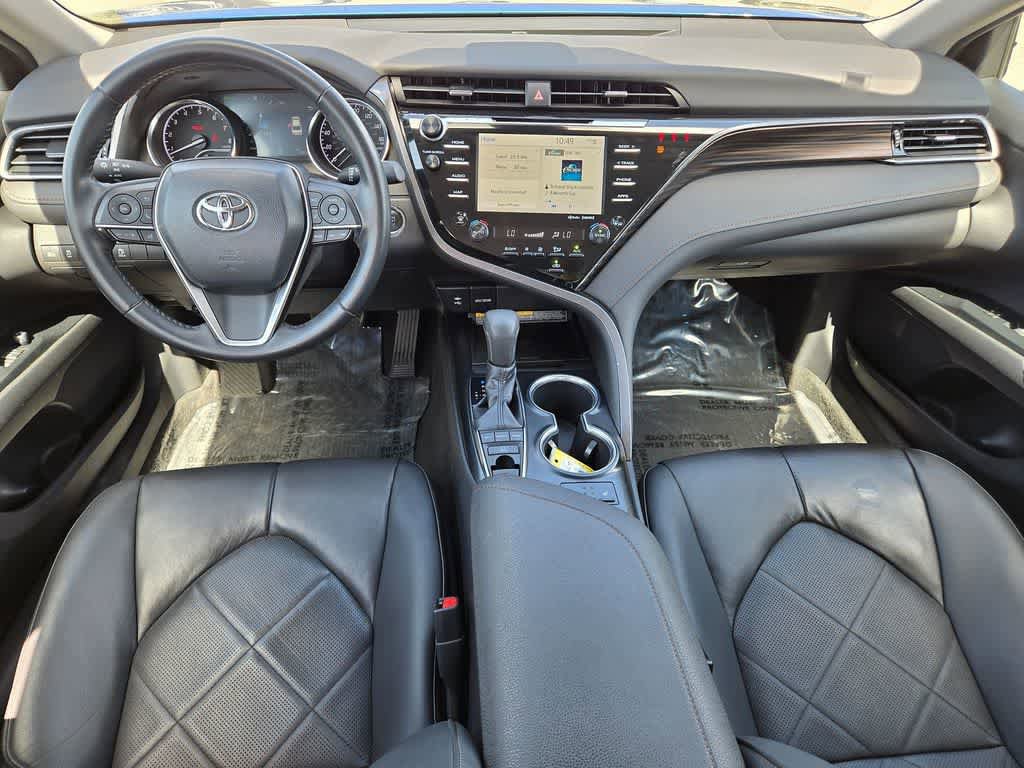 Used 2019 Toyota Camry XLE w/ Carpet Mat Package FWD image 9