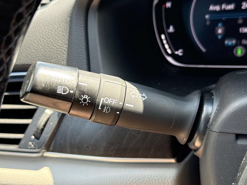 Used 2020 Honda Accord Touring image 39
