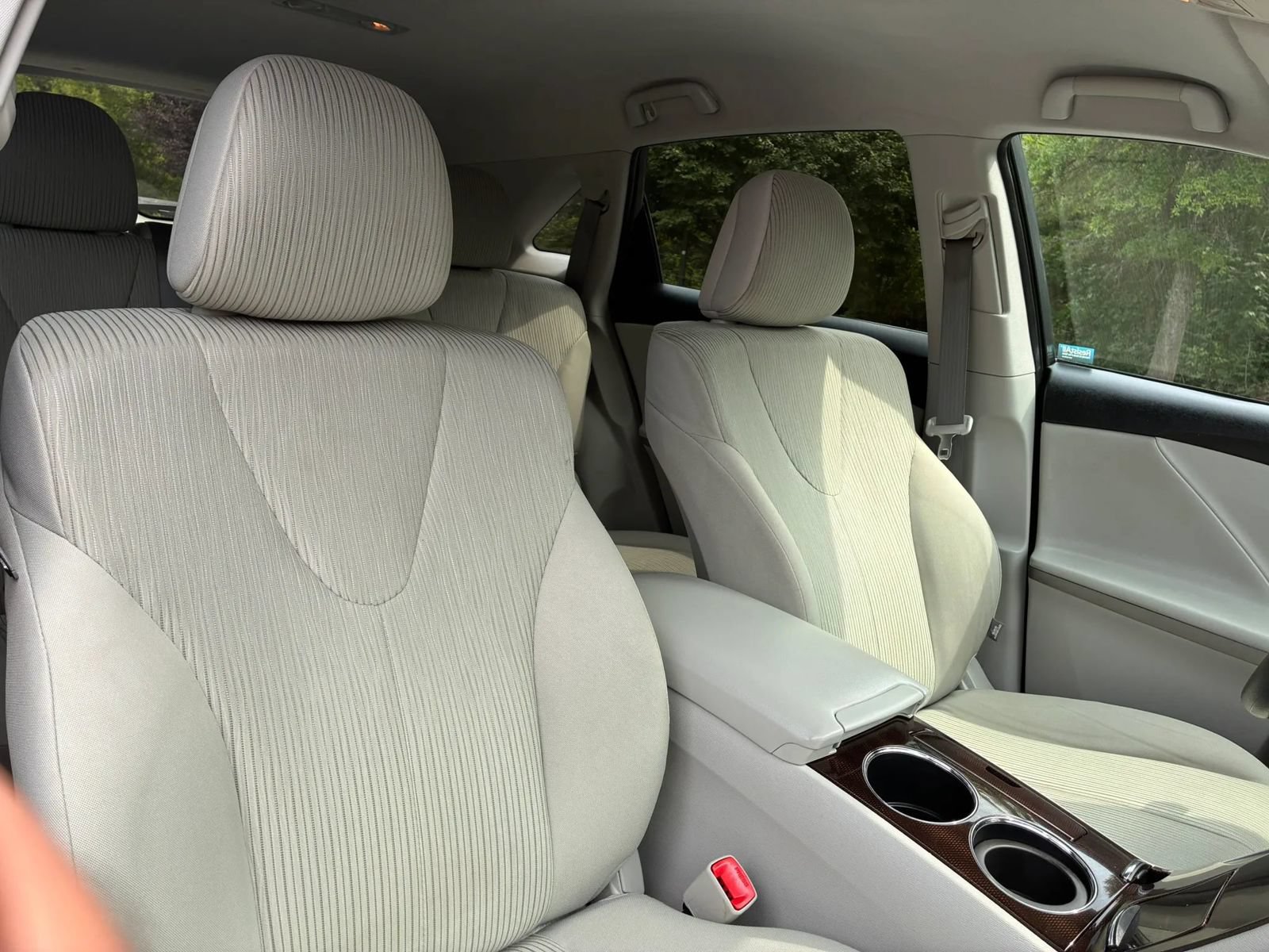 Used 2011 Toyota Venza AWD image 31