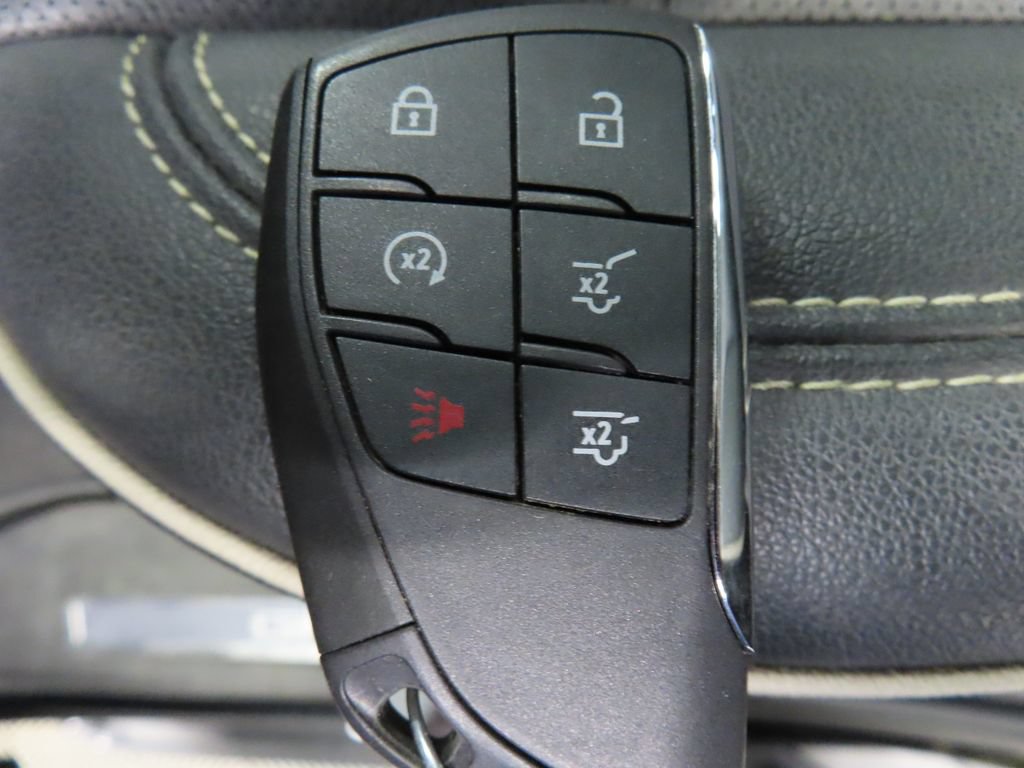 Used 2024 GMC Yukon SLT w/ SLT Luxury Package AWD/4WD image 73