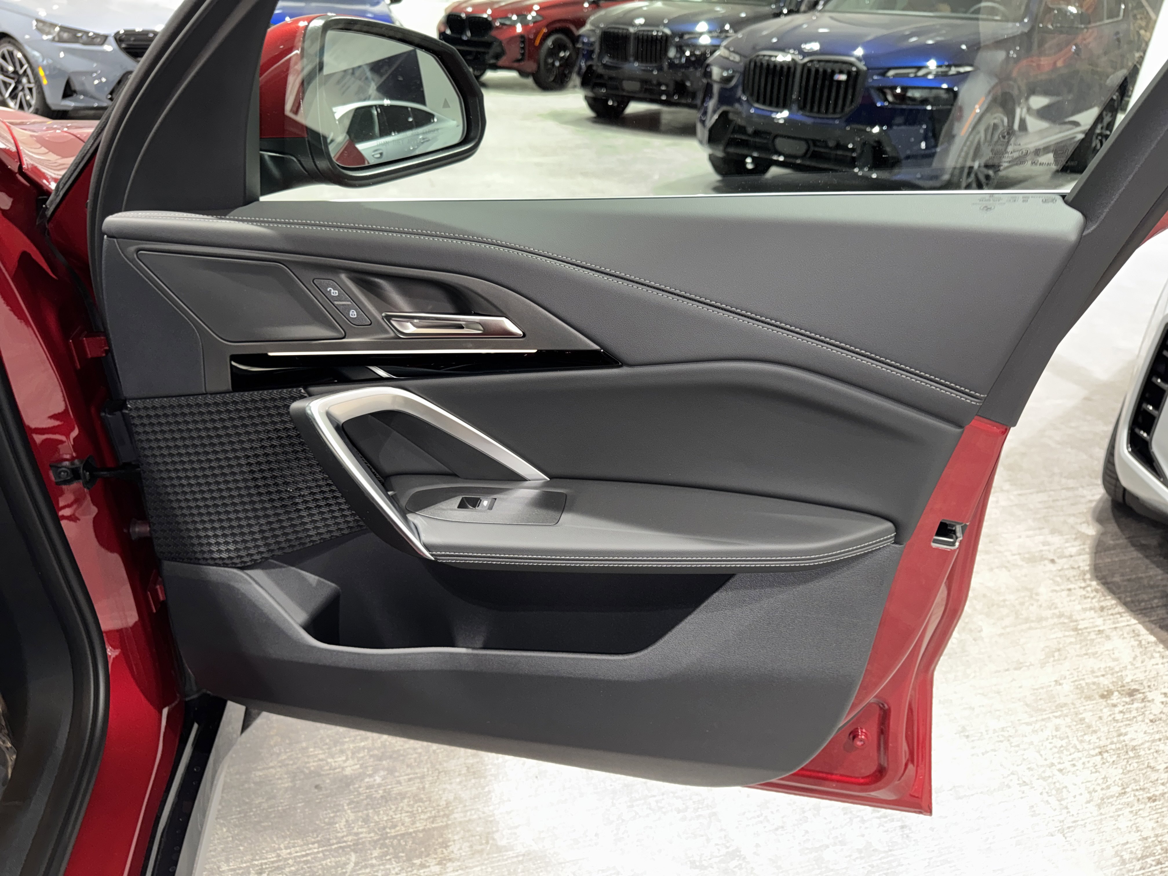 New 2026 BMW X1 xDrive28i w/ Technology Package image 8