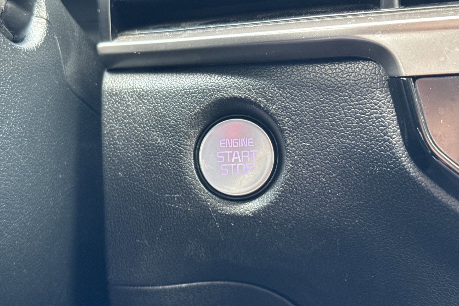 Used 2024 Kia Sorento S image 34