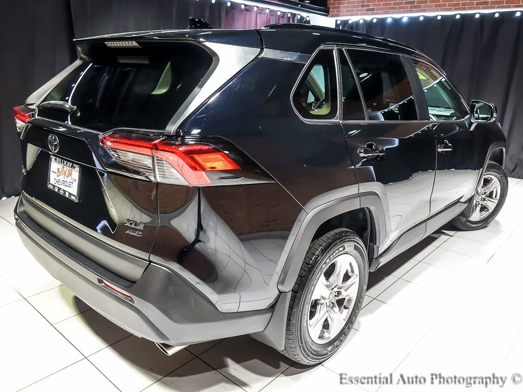 Used 2022 Toyota RAV4 XLE w/ Convenience Package AWD/4WD image 12